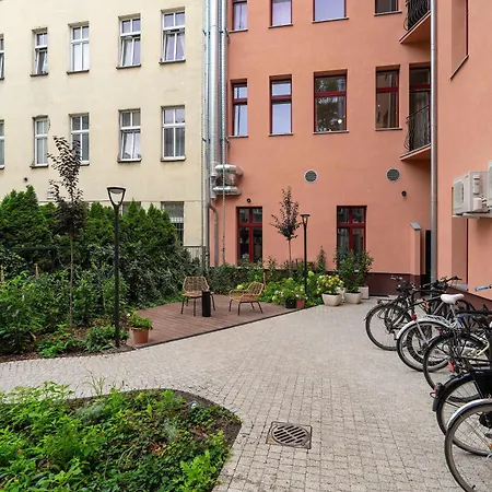 דירה Bright Near The Zoo And Mtp By Renters פוזנן